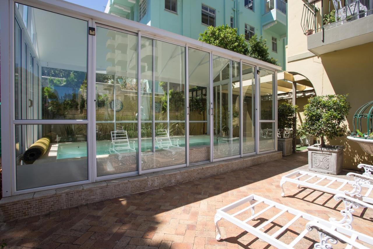 Cosy And Classy Sea Point Apartment Cape Town Exterior photo